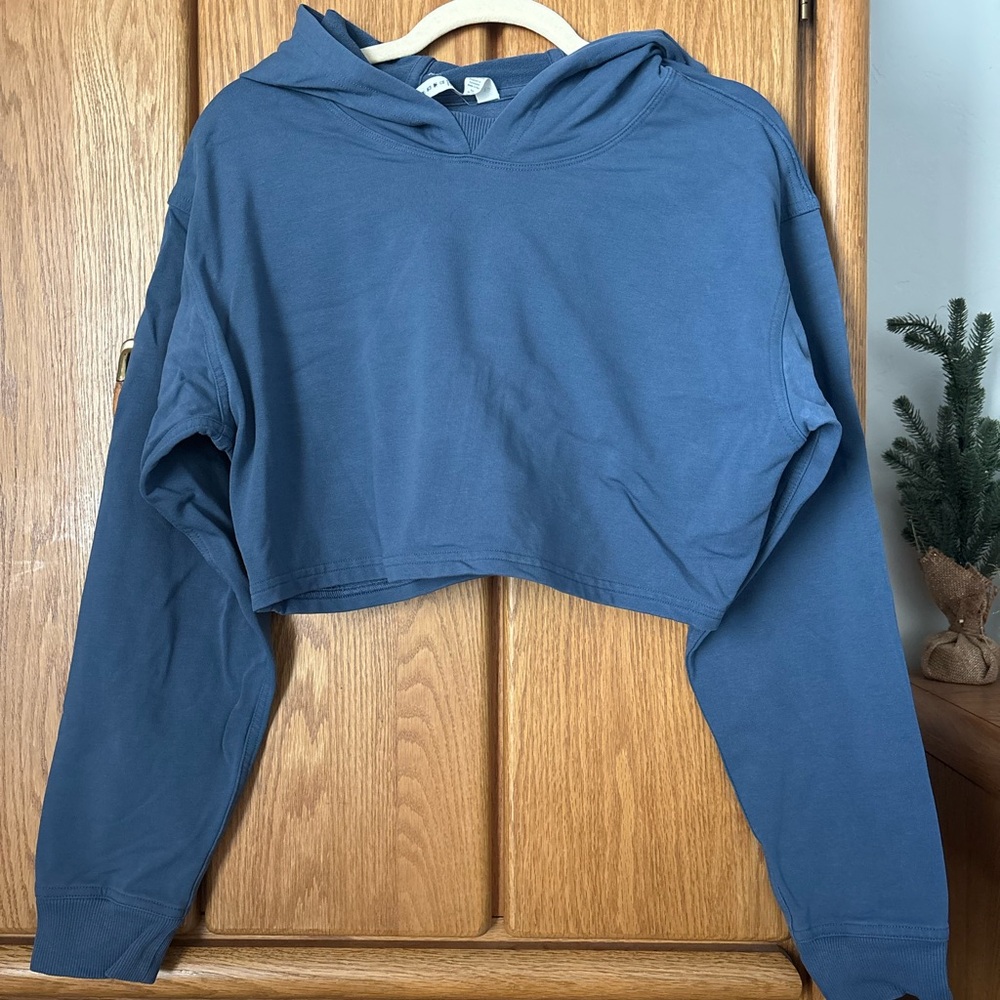 lululemon athletica Cropped Sweatshirt